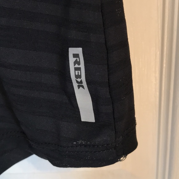 RBX active t-shirt with twist front, reversible - Picture 3 of 3